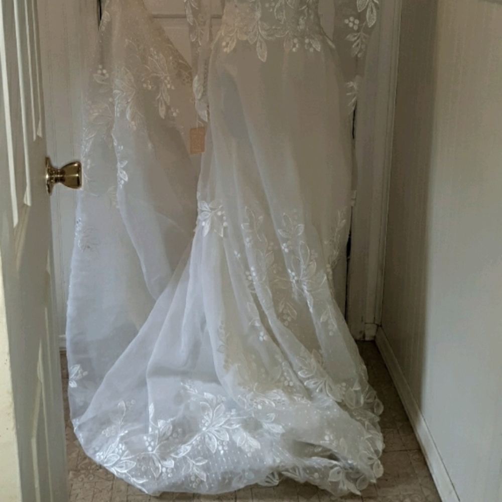 Vintage 1980s new with tags wedding dress 8